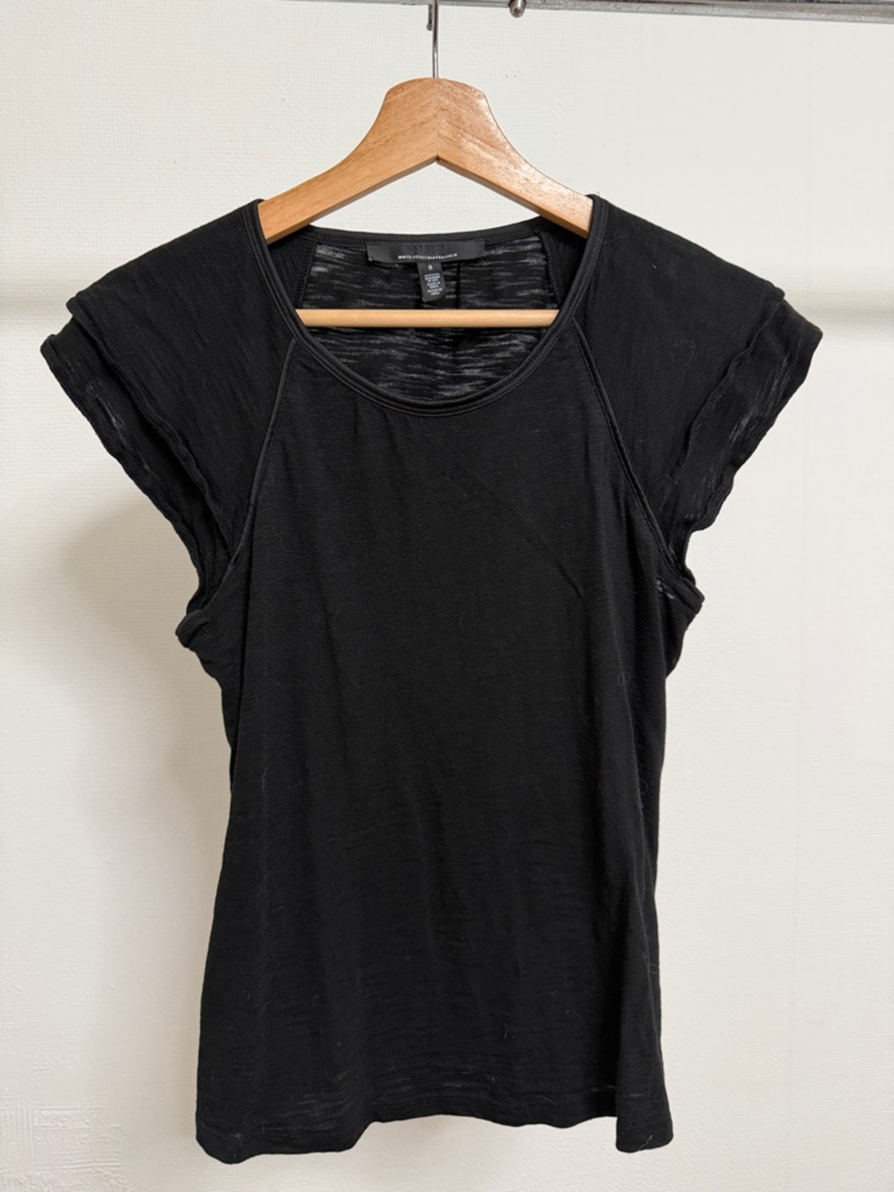 White House Black Market Black Short Sleeve Scoop Neck Tee